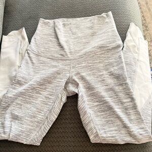 Scalloped Gray and White Leggings Lululemon